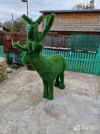 Садовая фигура топиарий