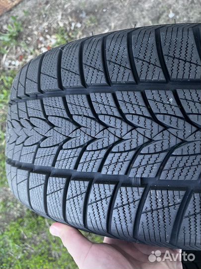 Imperial SnowDragon UHP 215/40 R18