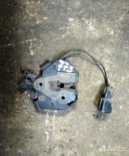 Замок капота volvo 9483764 S80 CX90 9483765