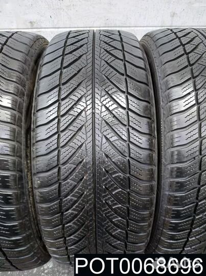 Goodyear UltraGrip 8 Performance 225/55 R17 99P