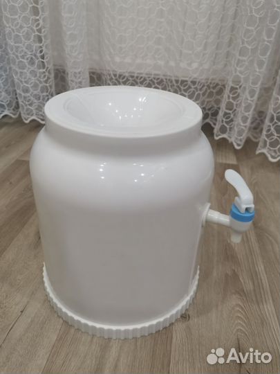 Диспенсер для воды 19 литров