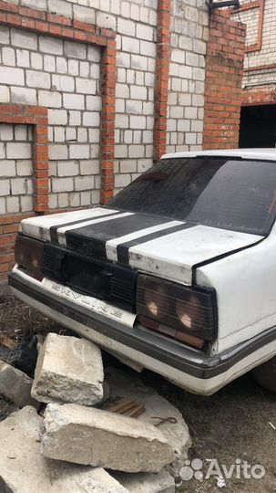Заднее стекло nissan skyline r31