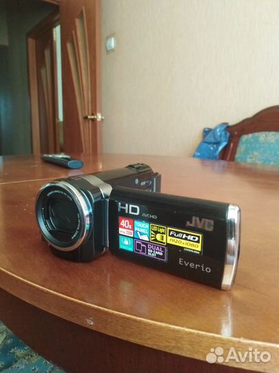 Видеокамера цифровая jvc