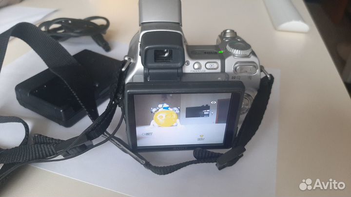 Цифровой фотоаппарат sony
