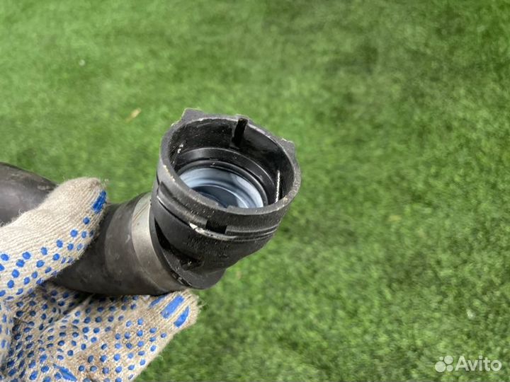 Патрубок системы охлаждения Bmw X5 E53 M54B30 2006