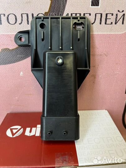 Реле вентилятора Volkswagen Polo Skoda Rapid 2011