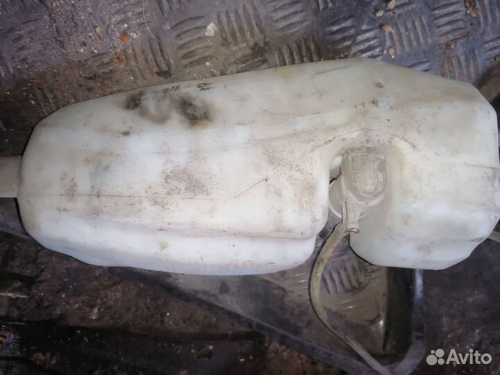 Бачок стеклоомывателя Renault logan 1