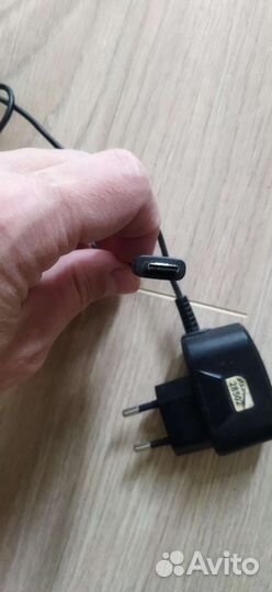 Зарядное устройство для телефона LG