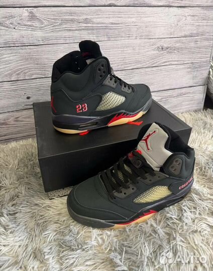 Nike air Jordan 5 gore Tex off noir