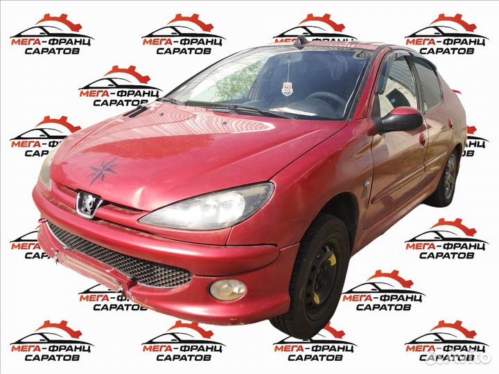 В разборе Peugeot 206