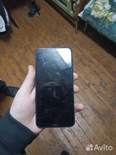 Xiaomi Redmi 8, 4/64 ГБ
