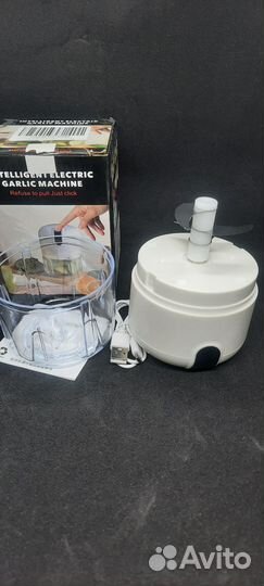 Кухонный электрический измельчитель