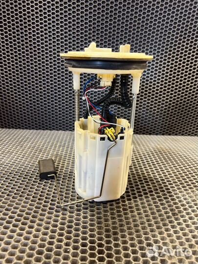 Бензонасос Volkswagen Jetta 5 BSE 1.6 2010