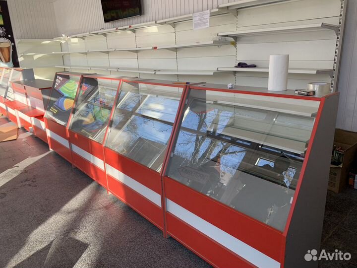 Стеллаж. Прилавок. Витрина