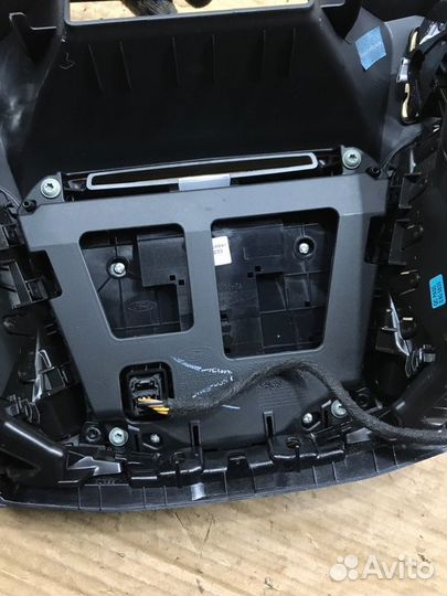 Магнитола Ford Focus CB8 mgda 2014