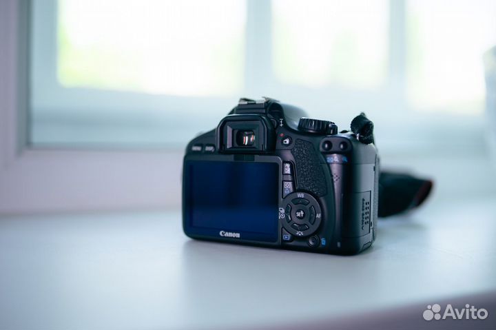 Canon EOS 550D Kit 18-135 mm IS