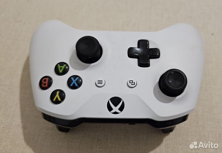 Джойстик xbox One