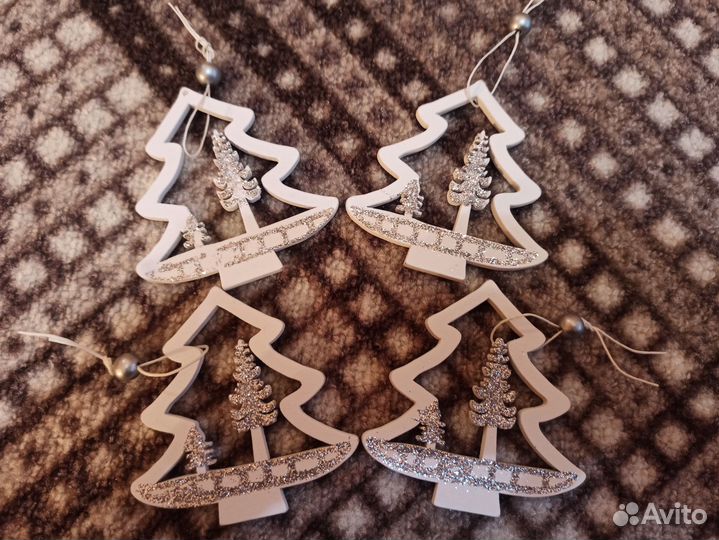 Новогодние игрушки