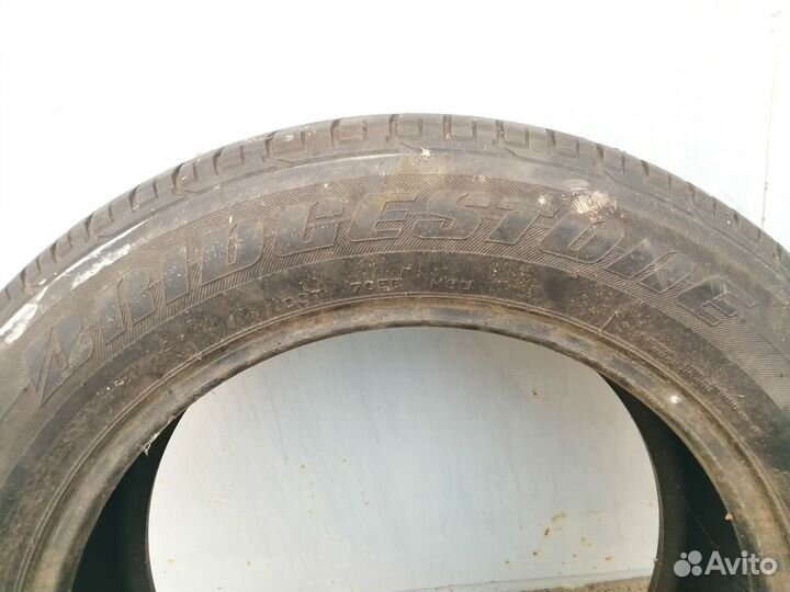 Bridgestone Dueler H/P 215/60 R17 96H
