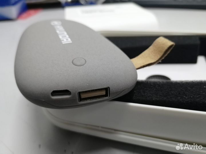 Внешний аккумулятор с логотипом Hyundai