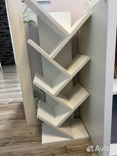 Полка деревянная для книг