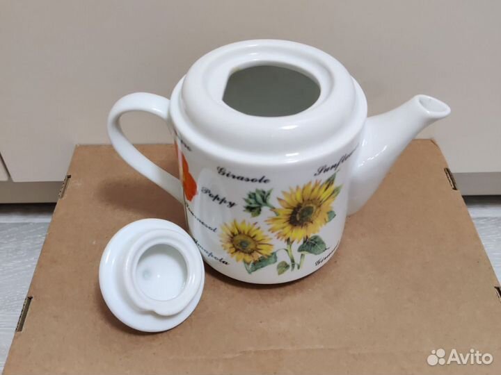 Чайник заварочный фарфоровый