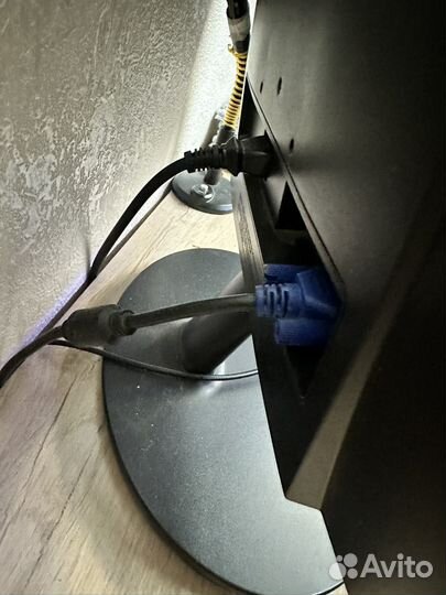 Монитор Samsung 22 дюйма 60 герц