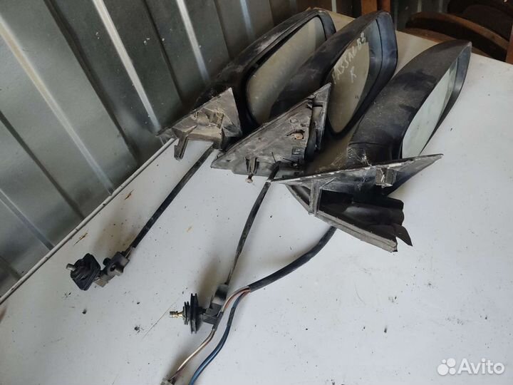 Зеркало правое механическое Volkswagen Passat B3
