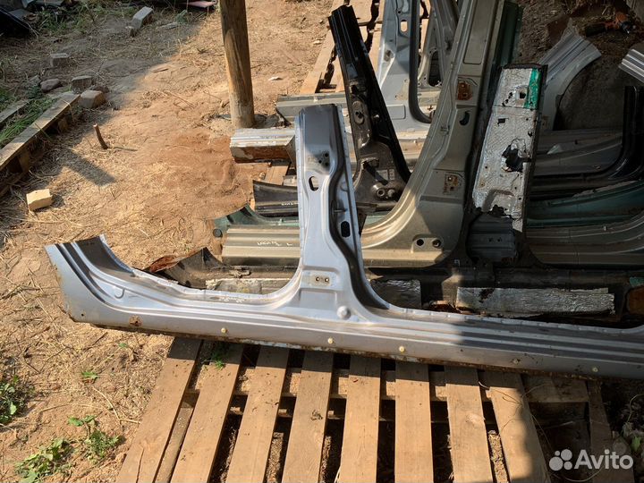 Порог левый правый стойка Mitsubishi lancer 9 ix