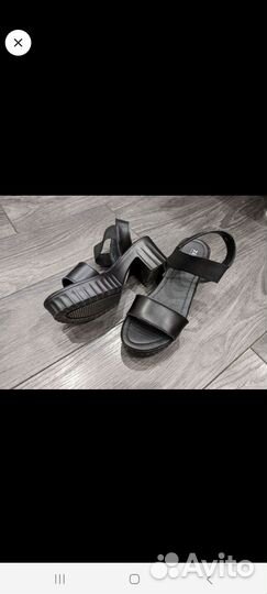 Босоножки Zenden