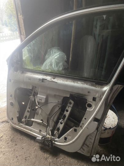 Дверь в сборе правая передняя