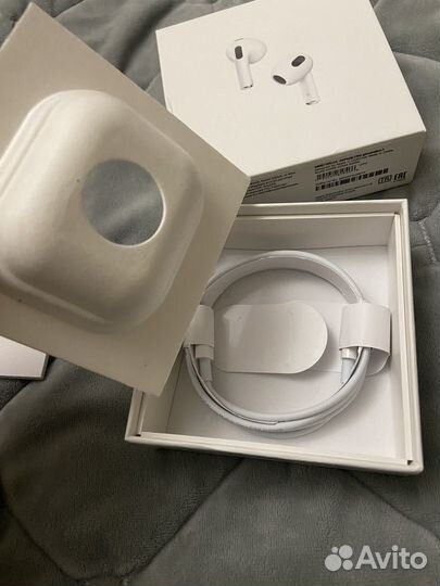 Беспроводные наушники AirPods 3