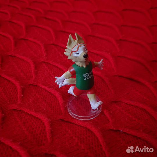 Статуэтки, фигурки