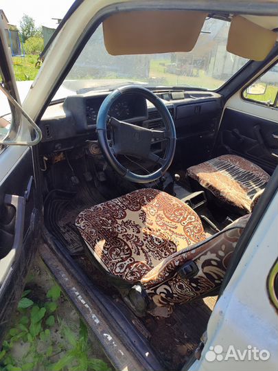 LADA 4x4 (Нива) 1.7 МТ, 1995, 100 000 км