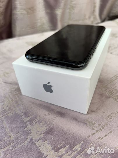 iPhone Xs, 64 ГБ