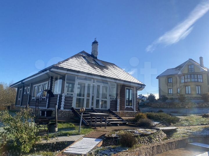 Коттедж 209 м² на участке 40 сот.