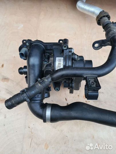 Помпа / Термостат Volkswagen Пассат Тигуан