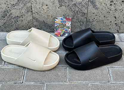 Nike Calm Slide