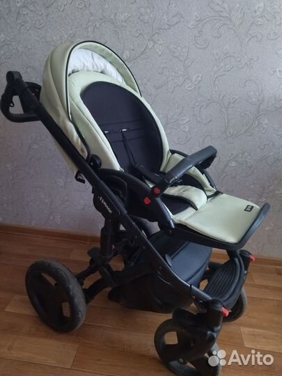Детская коляска 3 в 1