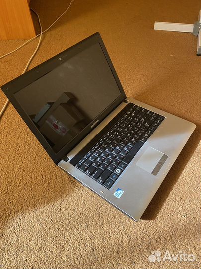 Samsung rv408