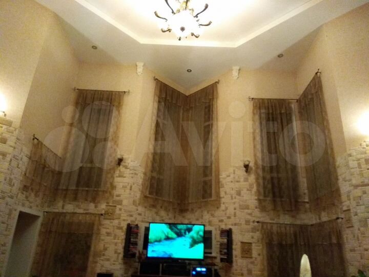 Коттедж 400 м² на участке 24 сот.