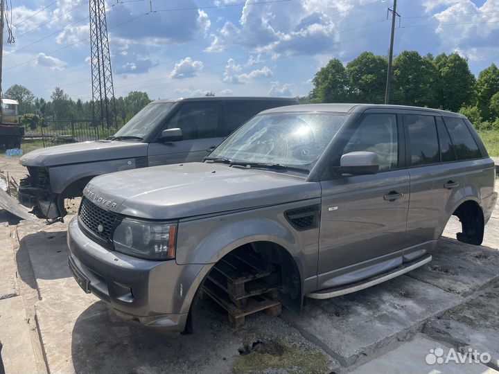 Ленд ровер спорт