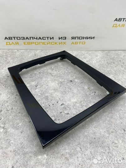 Накладка Mercedes-Benz C200 W204 M271.860 2010