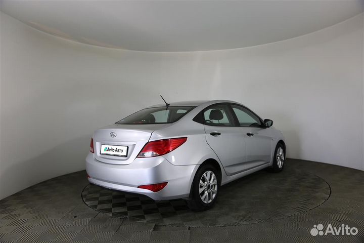 Hyundai Solaris 1.4 МТ, 2015, 124 996 км