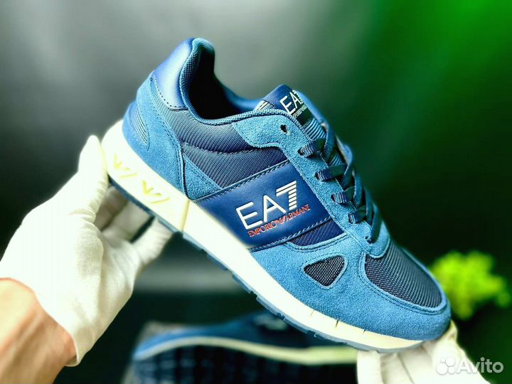 Кроссовки Armani универсальные