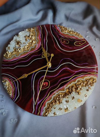 Часы настенные из эпоксидной смолы