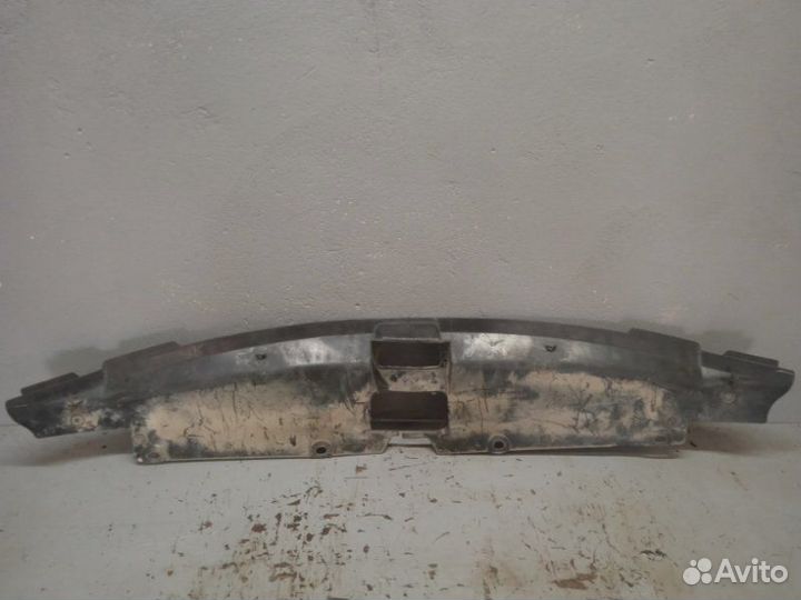 Накладка радиатора Mitsubishi Outlander Xl 2010