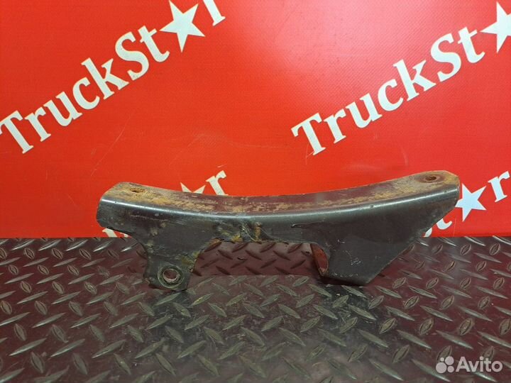 Кронштейн крыла левый Daf XF105