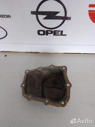 Крышка МКПП F17 Opel Astra H