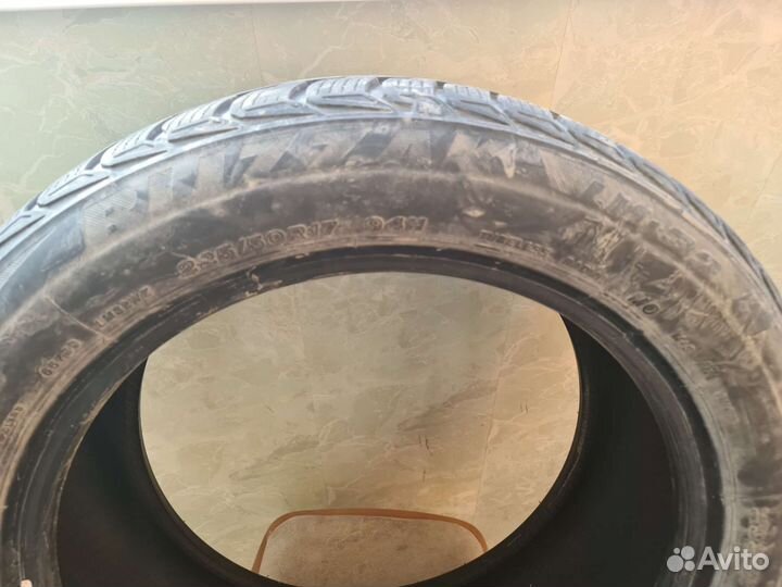 Bridgestone Blizzak LM-32 225/50 R17